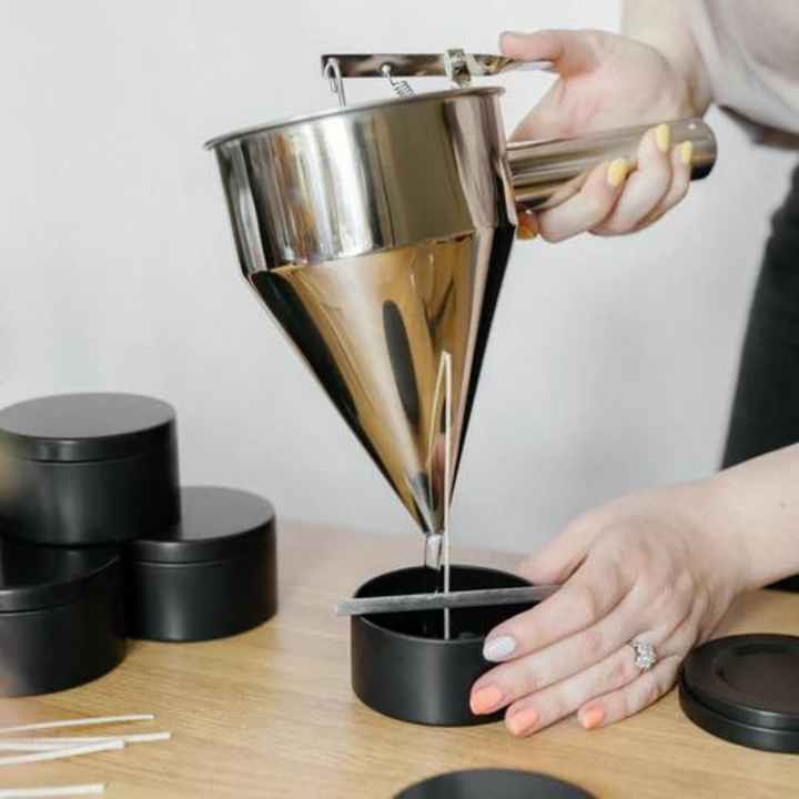 Nama Stay Pet-Friendly Candle